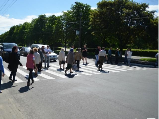 На Ивано-Франковщине люди перекрыли трассу в знак протеста На Ивано-Франковщине люди перекрыли трассу в знак протеста