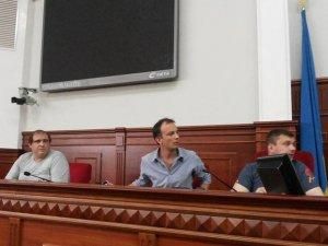 "Батьківщина" відмовилася від зустрічі з секретарем Київради через арешт активістів 