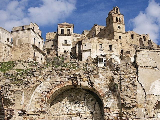 Итальянские города-призраки (Фото) Итальянские города-призраки (Фото)