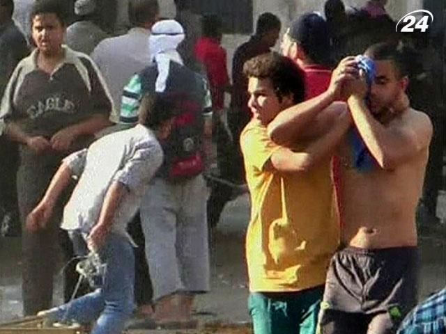 Прем'єр-міністр Єгипту пропонує розпустити "Братів-мусульман" Прем'єр-міністр Єгипту пропонує розпустити "Братів-мусульман"