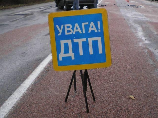 Під Сімферополем автобус на переході насмерть збив 10-річного хлопчика Під Сімферополем автобус на переході насмерть збив 10-річного хлопчика