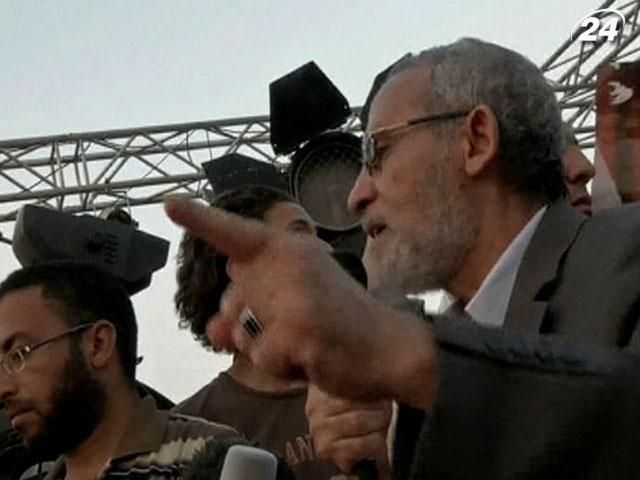 Полиция Египта задержала лидера "Братьев-мусульман" Полиция Египта задержала лидера "Братьев-мусульман"