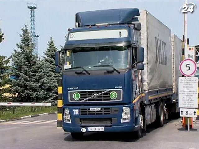 Від митної блокади страждає і російський бізнес, - експерти Від митної блокади страждає і російський бізнес, - експерти