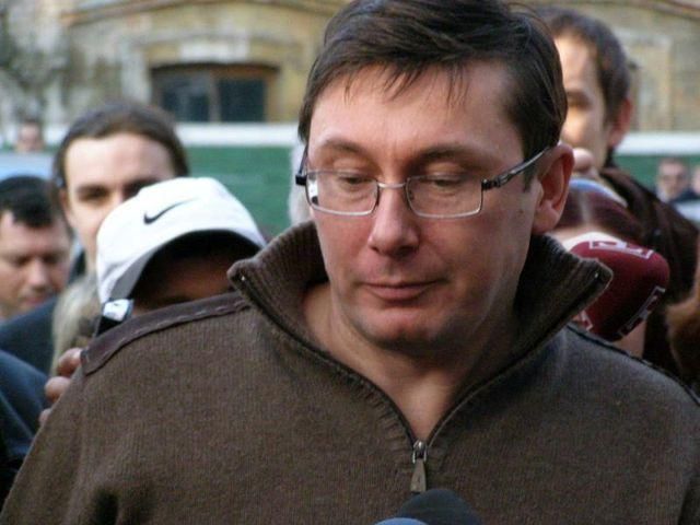 Луценко каже, що не підтримує жодного із можливих опозиційних кандидатів