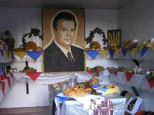 Чим пишніший портрет глави держави, тим бідніша країна, - Шендерович Чим пишніший портрет глави держави, тим бідніша країна, - Шендерович