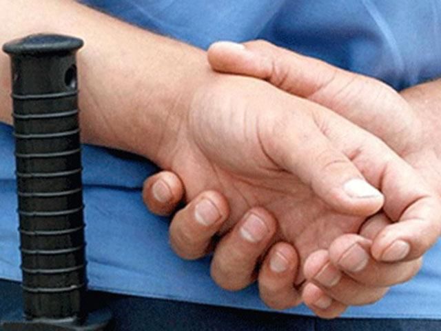 В Одесі під час штурму райвідділу побили журналістів В Одесі під час штурму райвідділу побили журналістів