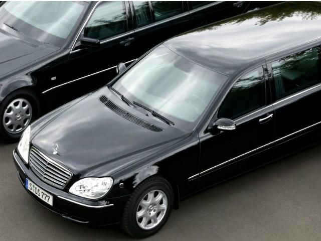 Парламент арендовал бронированный Mercedes за 52 тысячи гривен
