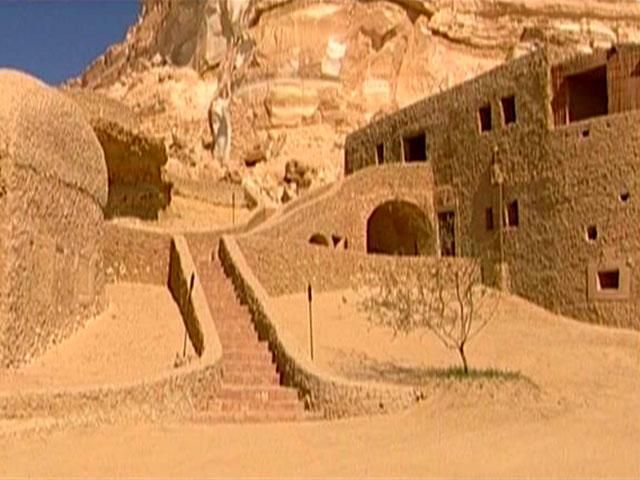 Adrere Amellal - отель мечты в естественных декорациях Adrere Amellal - отель мечты в естественных декорациях