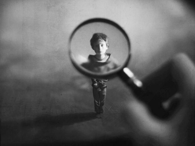 Сюрреалистический мир 14-летнего мальчика-с-пальчика (Фото) Сюрреалистический мир 14-летнего мальчика-с-пальчика (Фото)