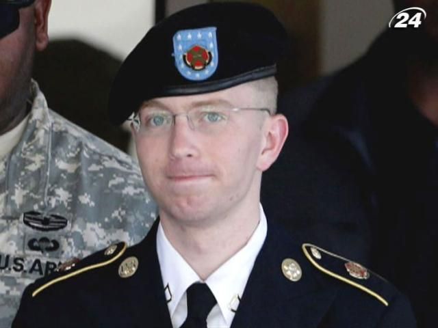 Мэннинг попросил Обаму о помиловании Мэннинг попросил Обаму о помиловании