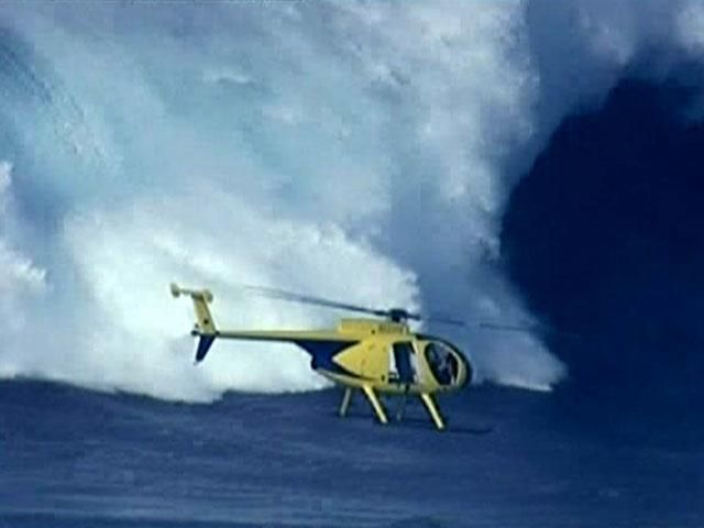 Пілот-віртуоз проти найбільших у світі хвиль: хто кого?