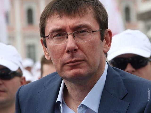 Янукович може довести, що він — не "порожняк", — Луценко