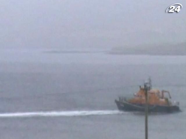 Жертвами крушения вертолета у берегов Шотландии стали 4 человека