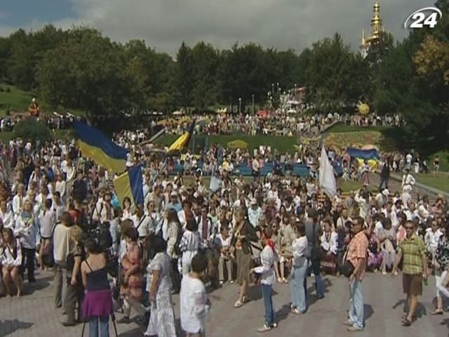 81% опитаних українців сьогодні називає себе патріотами