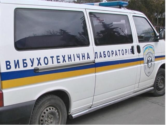 В Харькове пенсионерка-хулиганка "заминировала" супермаркет В Харькове пенсионерка-хулиганка "заминировала" супермаркет