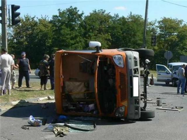 В аварії у Кіровограді постраждали 8 людей, серед них 4 дитини 