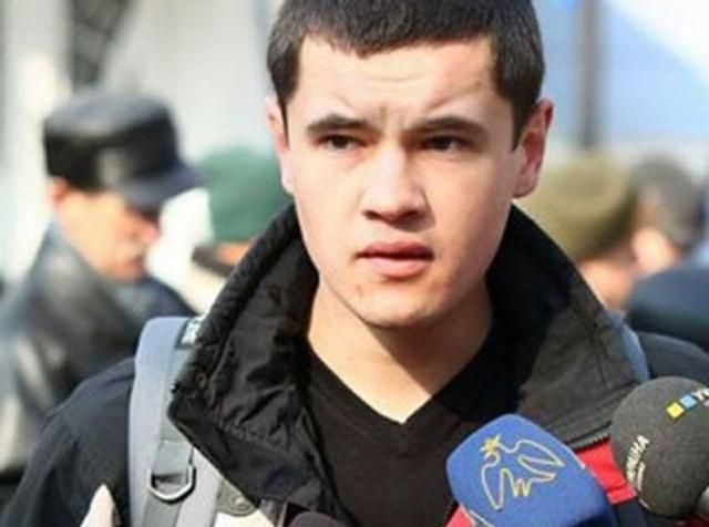 Через футболки з "простреленим" Януковичем відкрили провадження Через футболки з "простреленим" Януковичем відкрили провадження