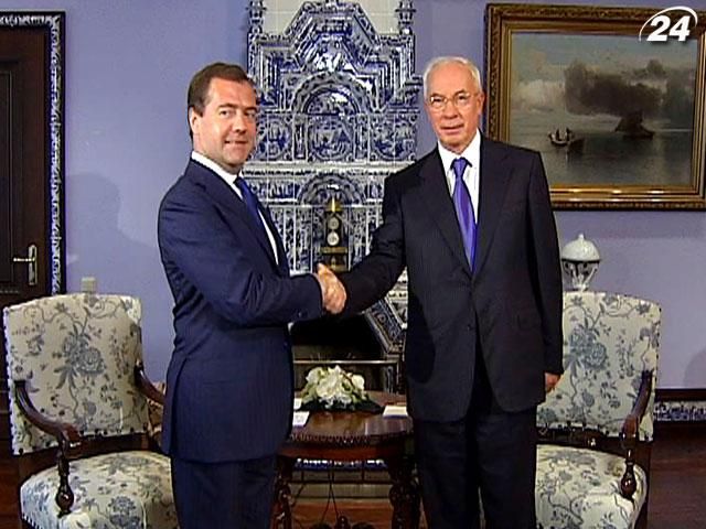 Азаров и Медведев поговорили о Таможенном союзе и экономическом сотрудничестве