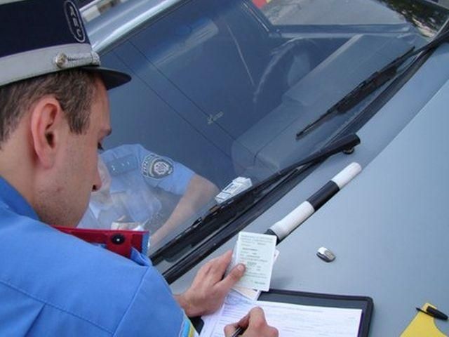 Правительство хочет повысить дорожные штрафы Правительство хочет повысить дорожные штрафы