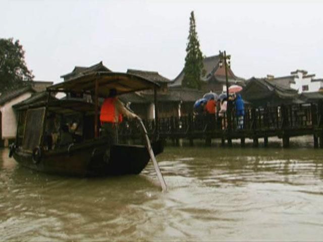 Мандри Британією, казахським степом, китайською Венецією та Чеським раєм Мандри Британією, казахським степом, китайською Венецією та Чеським раєм