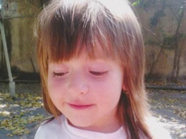 У Керчі знайшли викрадену маленьку дівчинку У Керчі знайшли викрадену маленьку дівчинку