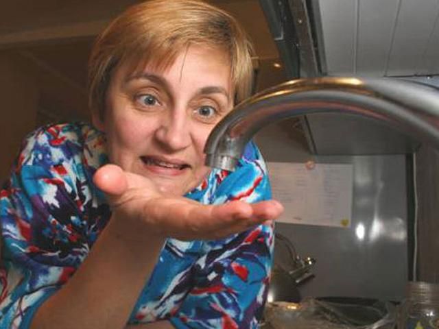 Попов пообещал киевлянам горячую воду к отопительному сезону Попов пообещал киевлянам горячую воду к отопительному сезону