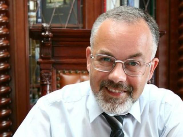 Табачник знает, у кого в Раде липовый диплом Табачник знает, у кого в Раде липовый диплом