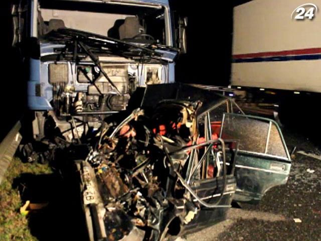 Подробиці смертельної ДТП під Львовом Подробиці смертельної ДТП під Львовом