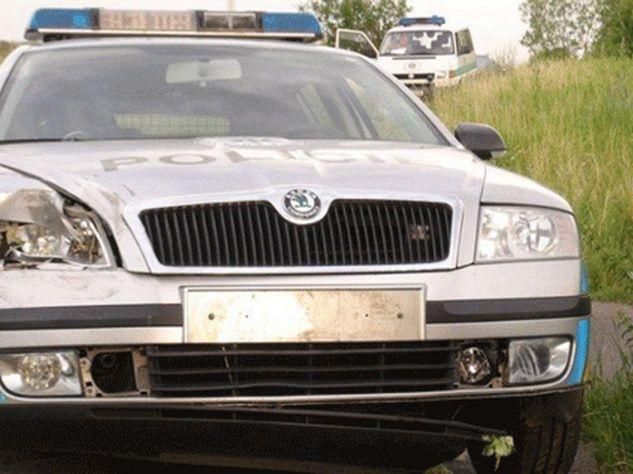 У Чехії шукають поліцейського, який вбив свою дружину-українку У Чехії шукають поліцейського, який вбив свою дружину-українку