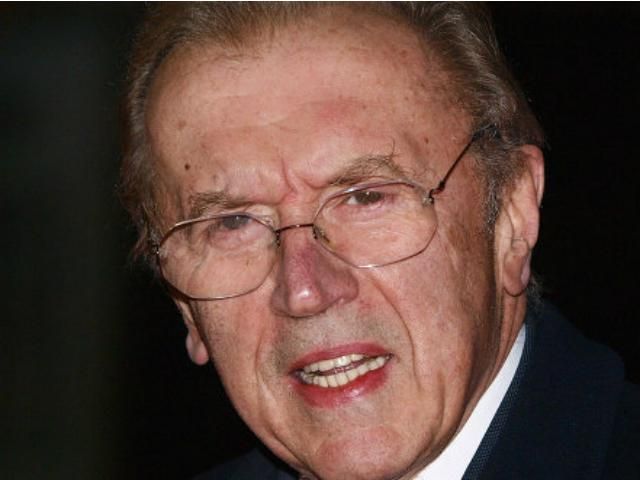 В Британии умер известный журналист Дэвид Фрост В Британии умер известный журналист Дэвид Фрост