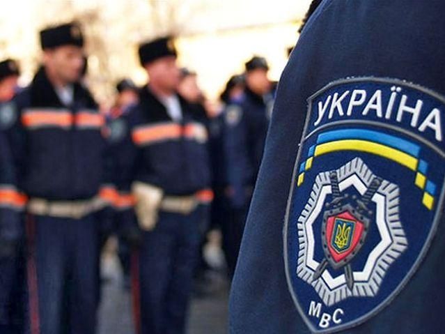 В Умани избили милиционера В Умани избили милиционера