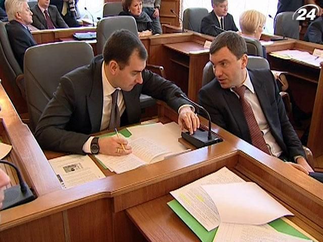 Українські депутати повертаються до парламентських буднів Українські депутати повертаються до парламентських буднів