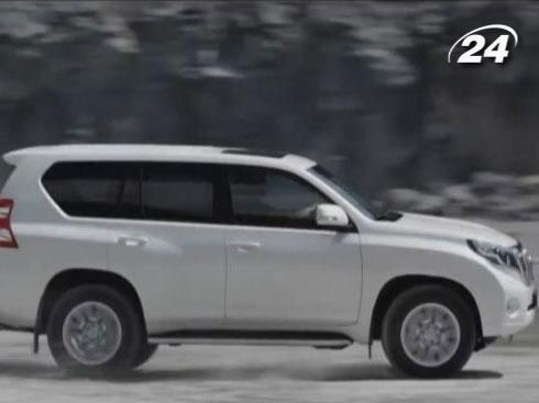 Надпопулярні новинки: Toyota Land Cruiser Prado, та її люксова версія - Lexus GX