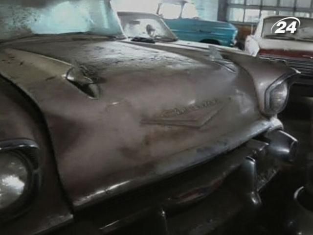 В США на аукцион выставят уникальную коллекцию старых Chevrolet В США на аукцион выставят уникальную коллекцию старых Chevrolet