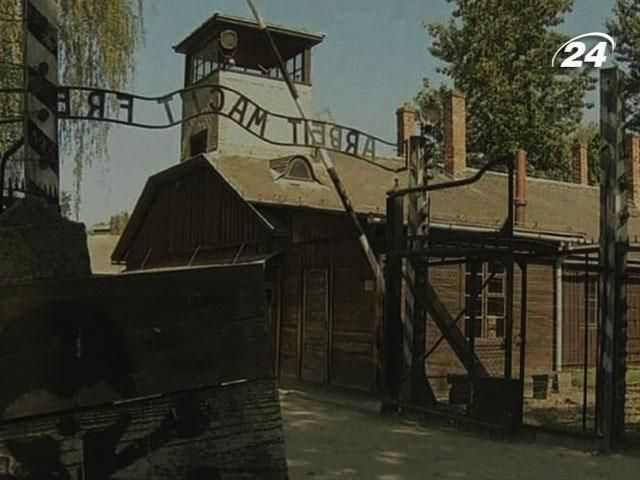 У Німеччині хочуть судити 30 охоронців "Освенцима" У Німеччині хочуть судити 30 охоронців "Освенцима"