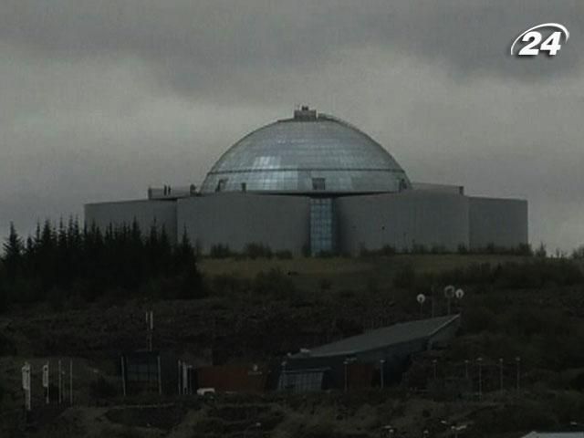 В Рейкьявике функционирует ресторан на цистернах с горячей водой В Рейкьявике функционирует ресторан на цистернах с горячей водой