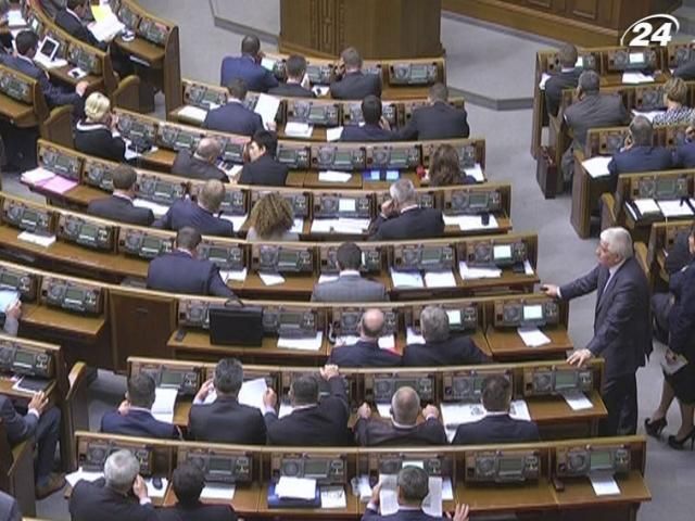 Регионалы хотят запретить нардепам ходить в местные советы Регионалы хотят запретить нардепам ходить в местные советы