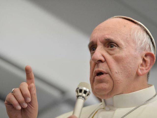 Посла Ватикана обвиняют в педофилии