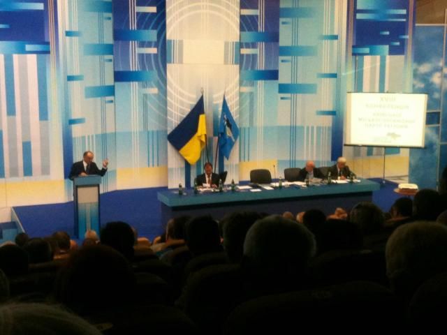 Столичні регіонали зібралися на закритий з'їзд (Фото) Столичні регіонали зібралися на закритий з'їзд (Фото)