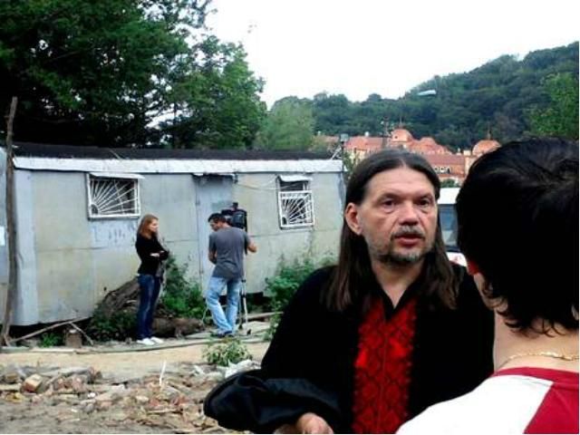 В Бригинца украли авто, которым он защищал Гостиный двор В Бригинца украли авто, которым он защищал Гостиный двор