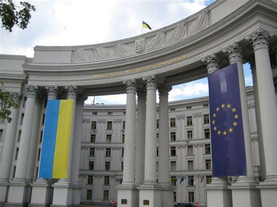 МЗС України евакуювало з Сирії ще 30 осіб МЗС України евакуювало з Сирії ще 30 осіб