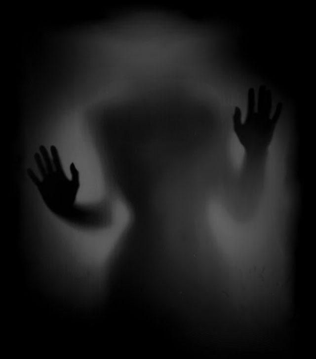 Двох українок ледь не вивезли в Росію сутенери Двох українок ледь не вивезли в Росію сутенери