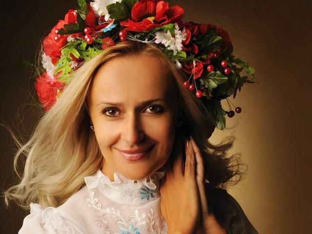 Гламурную фотосессию для Фарион устроил ее студент Гламурную фотосессию для Фарион устроил ее студент