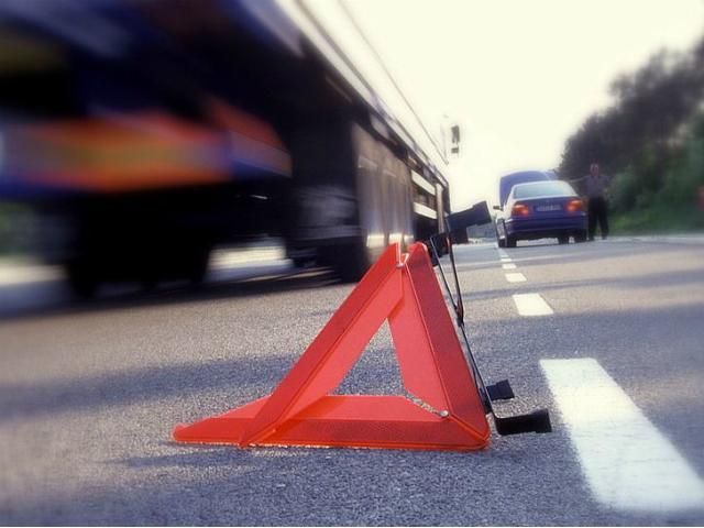 В страшной аварии в Харькове 2 человека погибли, трое - пострадали В страшной аварии в Харькове 2 человека погибли, трое - пострадали