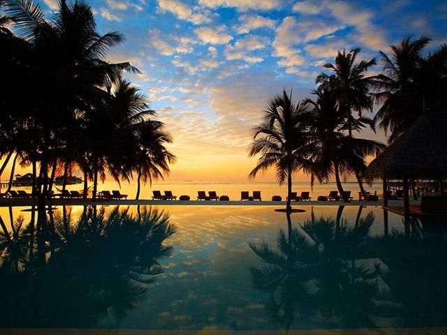 Отель Gili Lankanfushi построен прямо в воде на Мальдивах Отель Gili Lankanfushi построен прямо в воде на Мальдивах