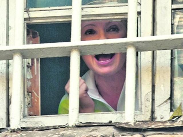 Тимошенко 4 години провела з тіткою та сестрою Тимошенко 4 години провела з тіткою та сестрою