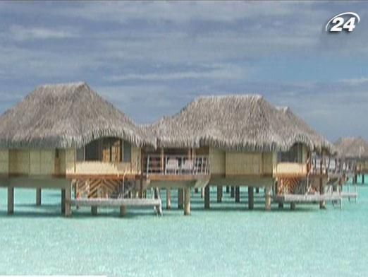 Готельні бунгало над морем у серці Тихого океану Готельні бунгало над морем у серці Тихого океану