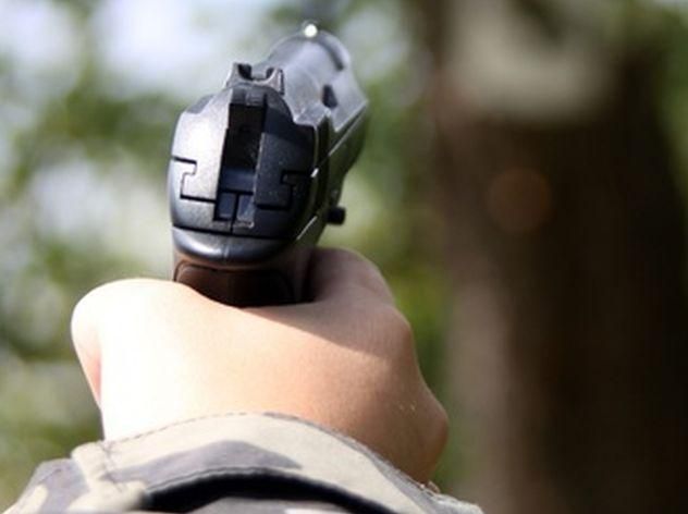 На Донбасі під час прогулянки підстрелили дворічну дитину На Донбасі під час прогулянки підстрелили дворічну дитину