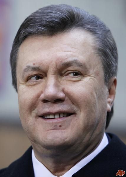 Янукович считает, что украинцы имеют слишком мало информации о чиновниках Янукович считает, что украинцы имеют слишком мало информации о чиновниках