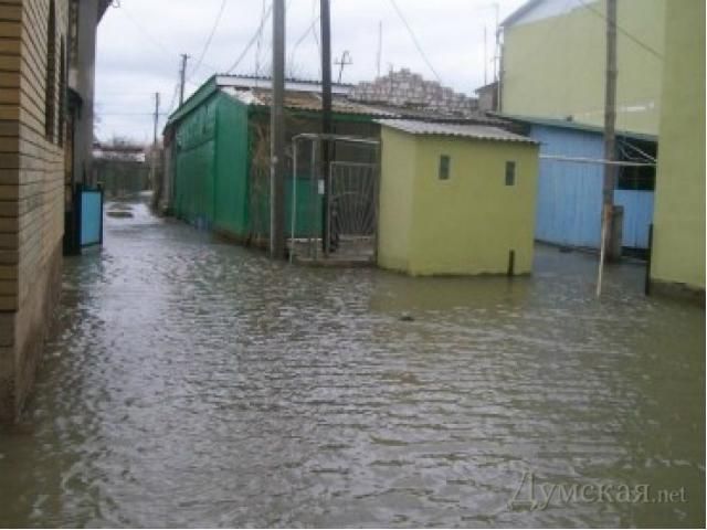 Сильный ливень в Одесской затопила 200 домов